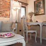Nocleg ze śniadaniem Casa Del Grande Vecchio 4*
