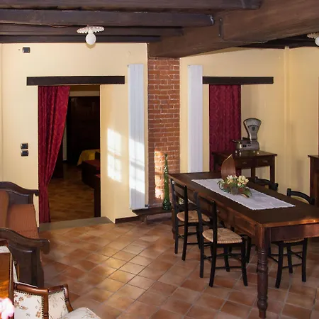 Nocleg ze śniadaniem Casa Del Grande Vecchio Airasca