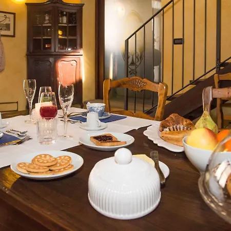 Casa Del Grande Vecchio Nocleg ze śniadaniem Airasca