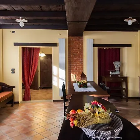 Casa Del Grande Vecchio Bed & Breakfast 3*