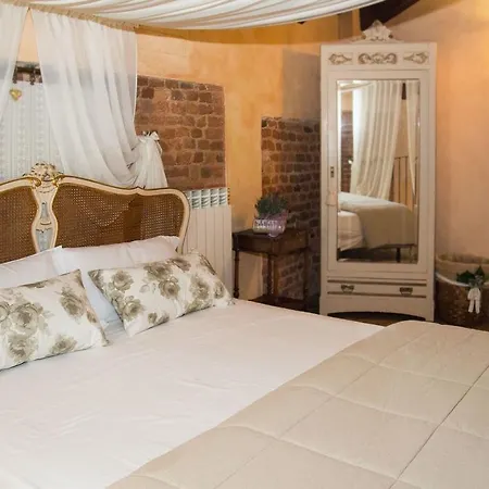 Casa Del Grande Vecchio Bed & Breakfast 3*