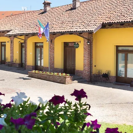 Casa Del Grande Vecchio Bed & Breakfast Airasca