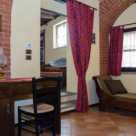 Casa Del Grande Vecchio 3* Airasca