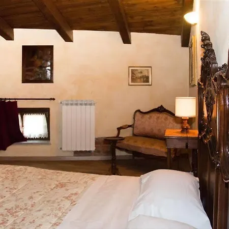 Casa Del Grande Vecchio Bed & Breakfast 3*