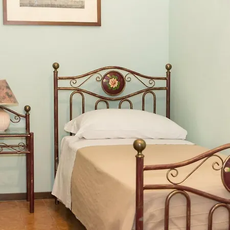 Casa Del Grande Vecchio Bed & Breakfast 3*